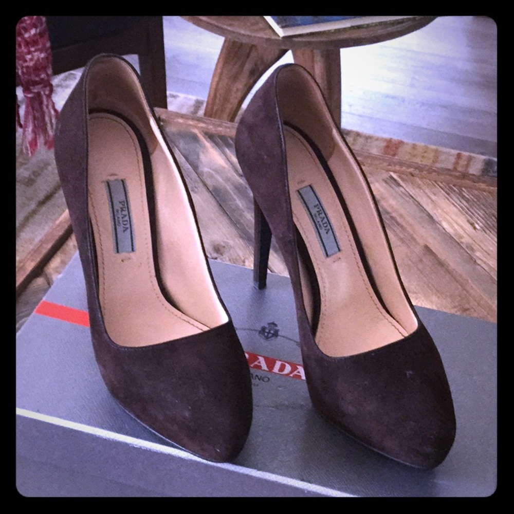 Brown Pumps